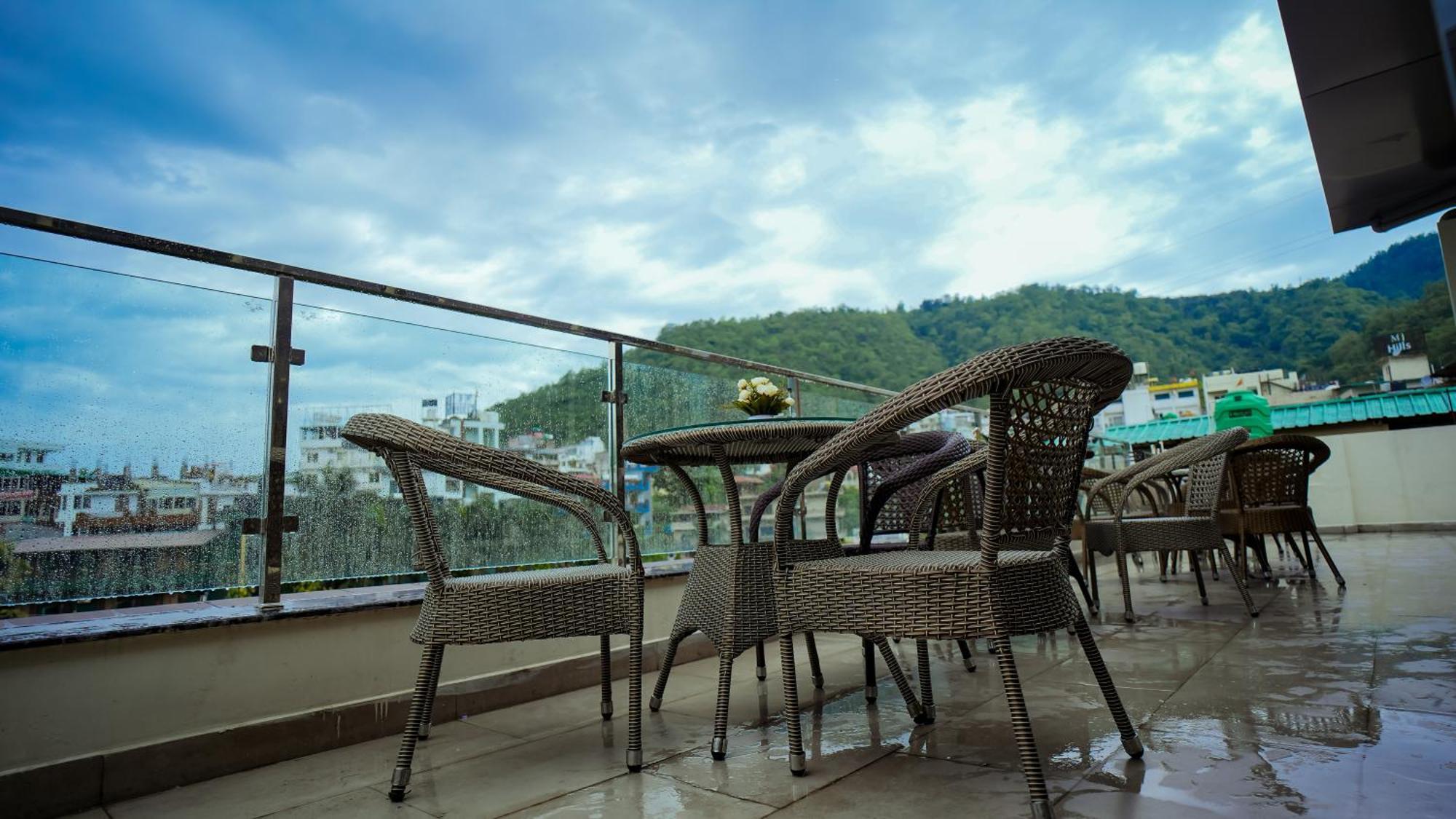 Hotel Lords Valley Rishīkesh Екстериор снимка