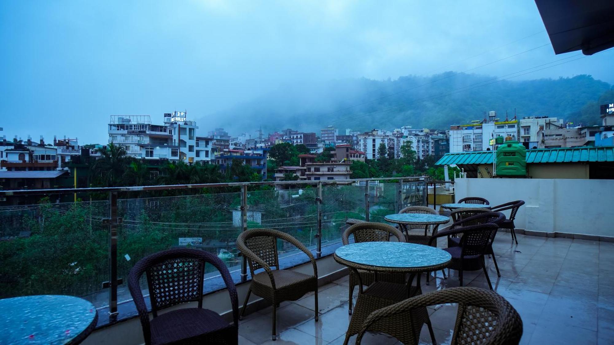 Hotel Lords Valley Rishīkesh Екстериор снимка