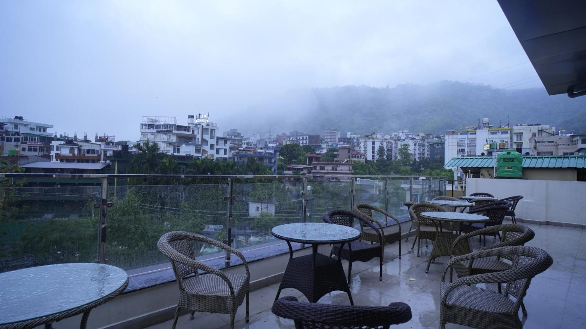 Hotel Lords Valley Rishīkesh Екстериор снимка