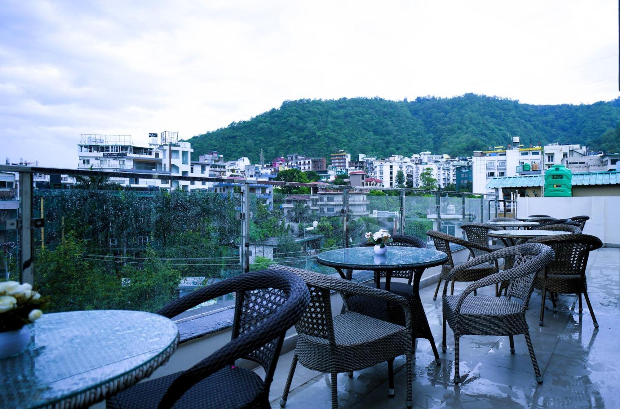 Hotel Lords Valley Rishīkesh Екстериор снимка