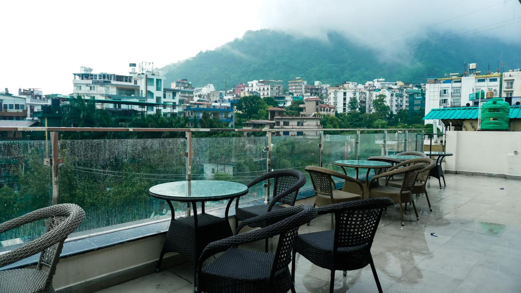 Hotel Lords Valley Rishīkesh Екстериор снимка